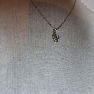 Vintage Delicate Chain Sterling Silver Musical Note Clef Necklace